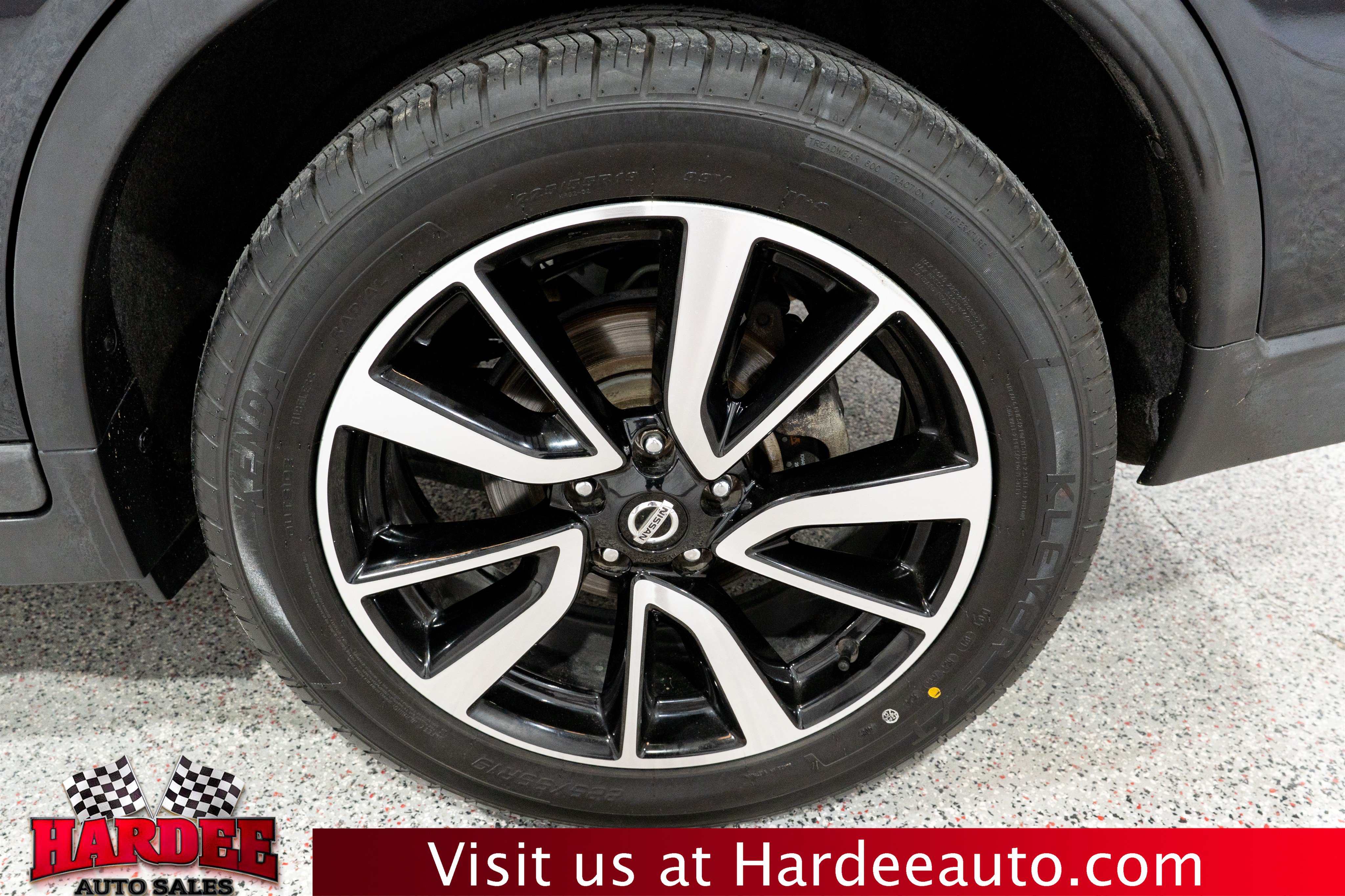 Used 2019 Nissan Rogue SL FWD image 10