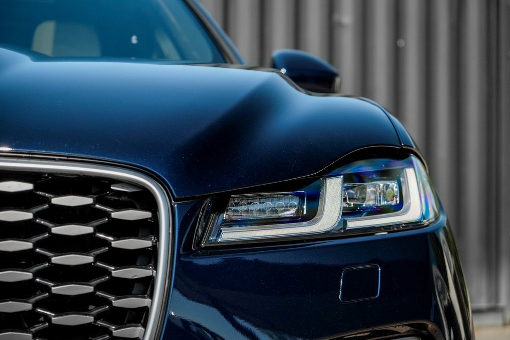 New 2026 Jaguar F-PACE R-Dynamic S image 6