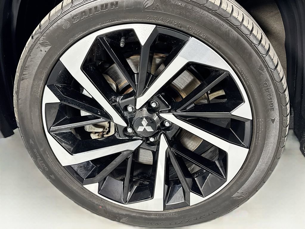 Used 2022 Mitsubishi Outlander SE image 41