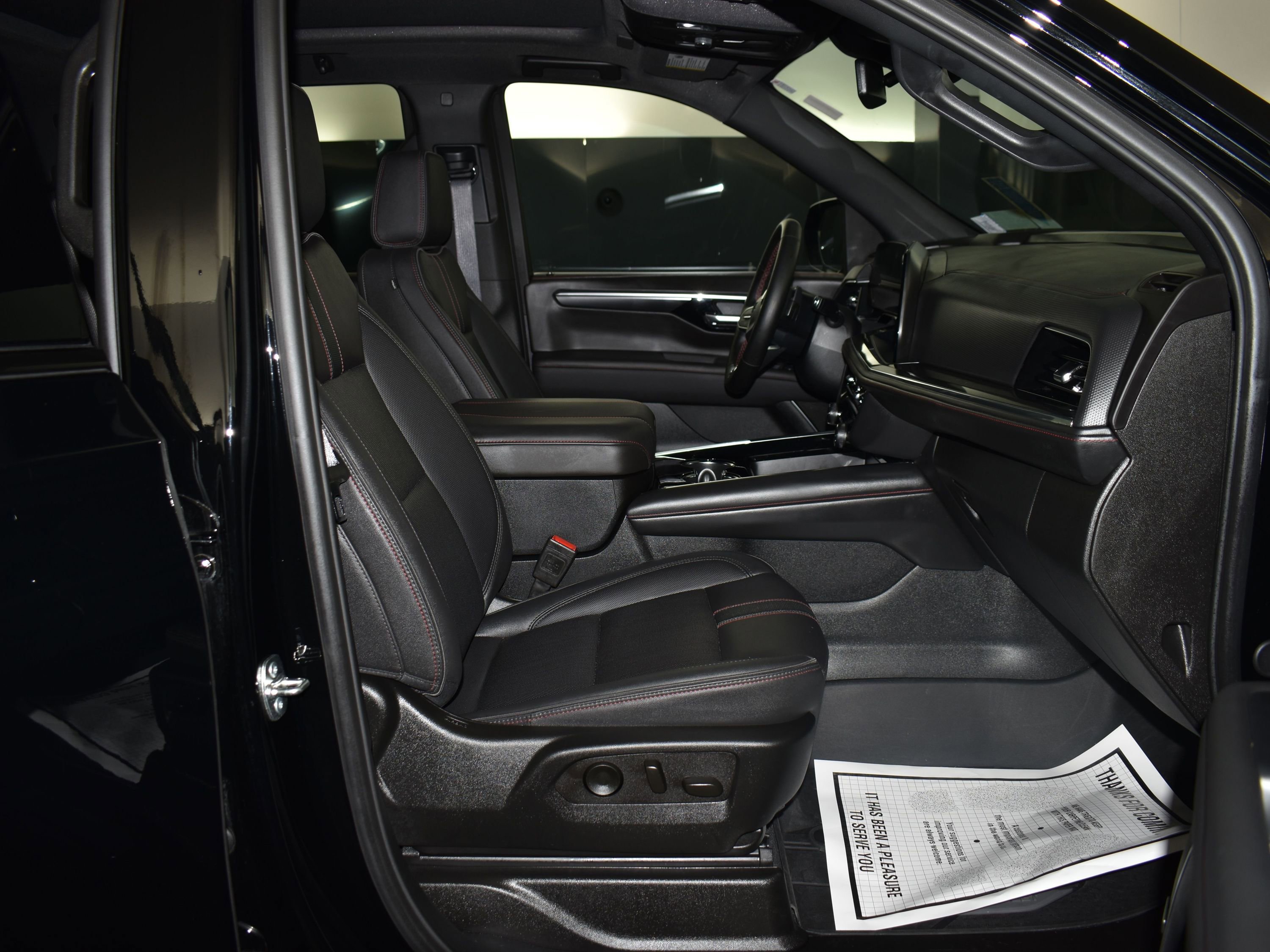 Used 2025 Chevrolet Tahoe RST w/ RST Capability Package image 12