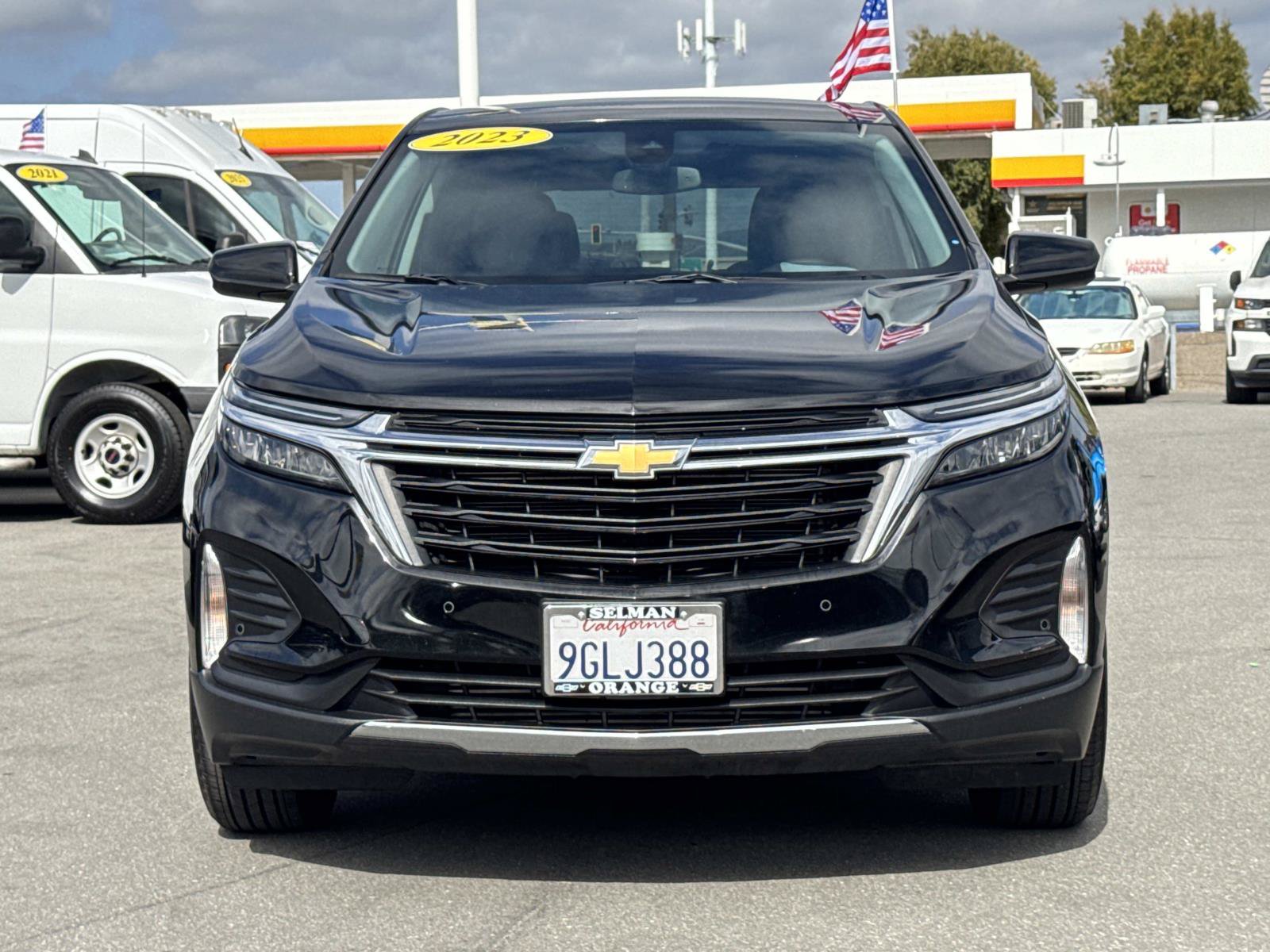 Used 2023 Chevrolet Equinox LT FWD image 2