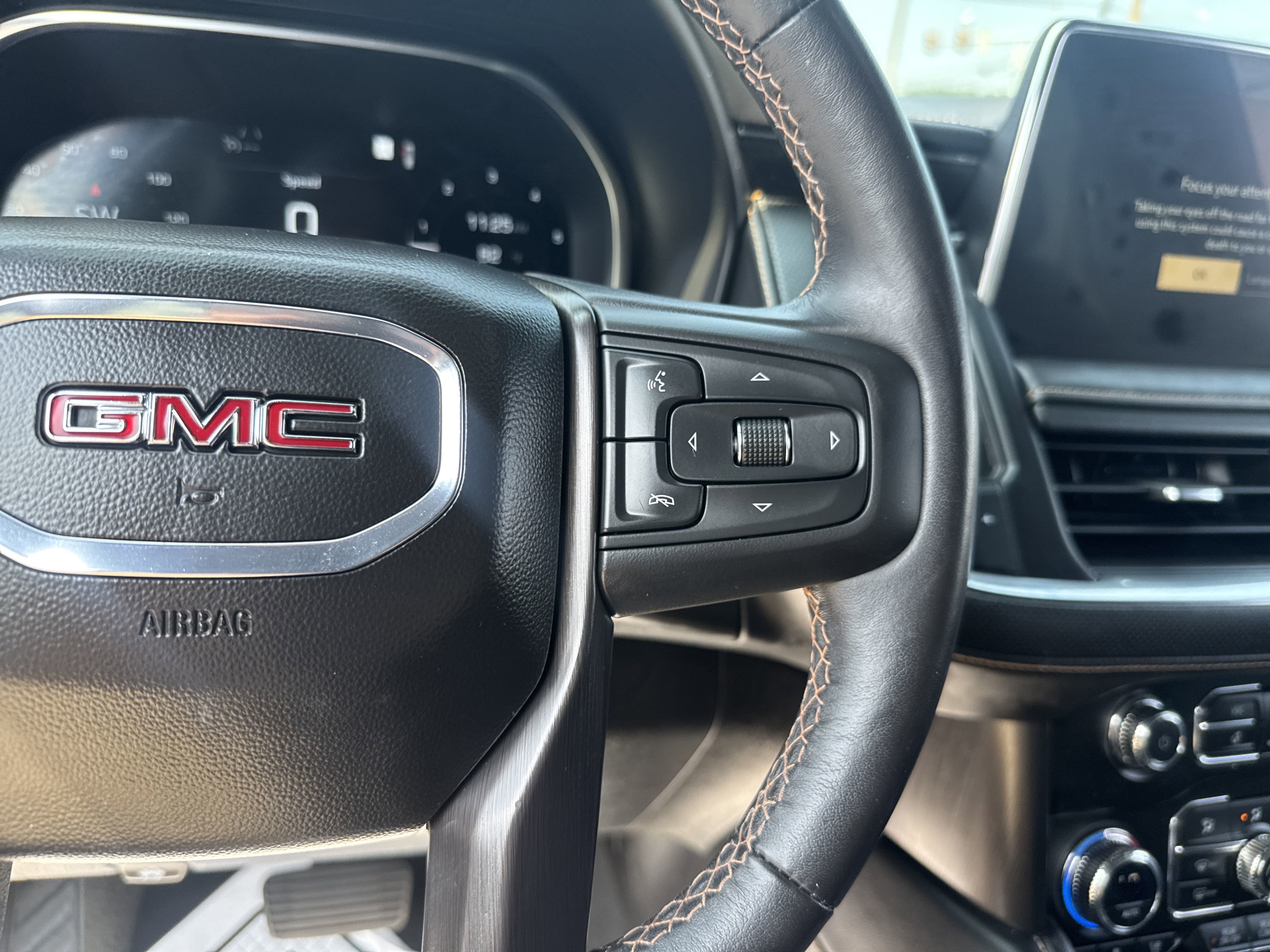 Used 2023 GMC Yukon AT4 w/ AT4 Premium Package image 20