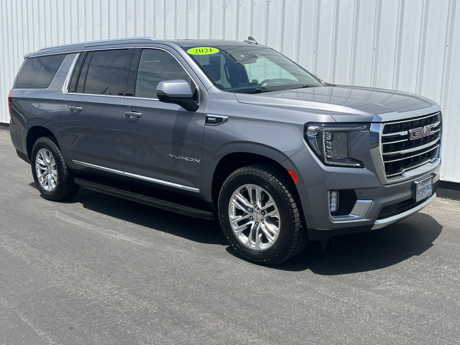 Used 2021 GMC Yukon XL SLT w/ SLT Premium Package AWD/4WD image 8