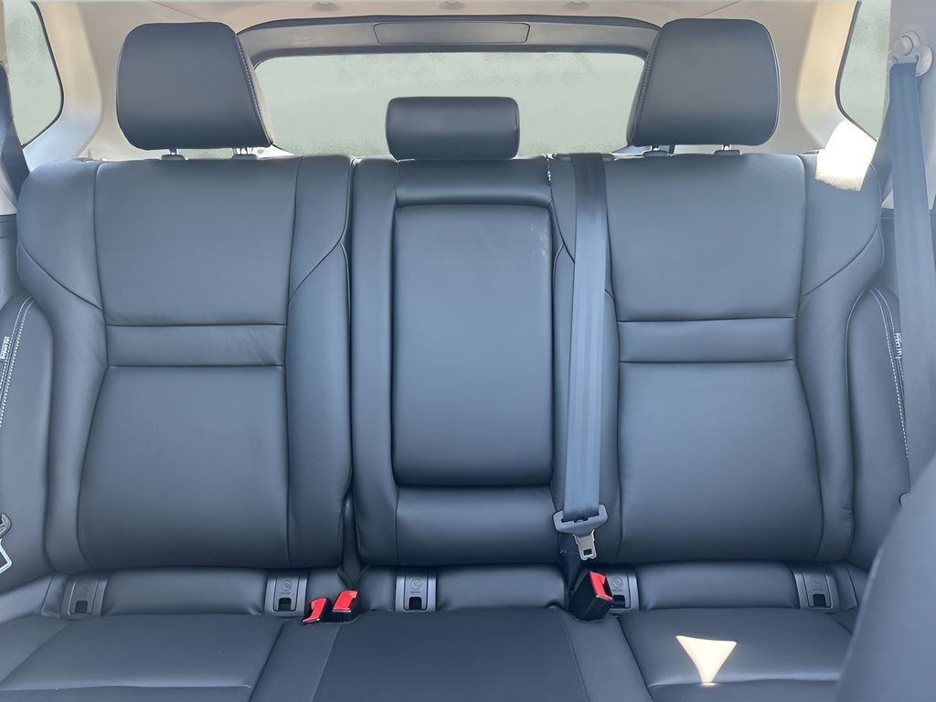 Used 2021 Nissan Rogue SL w/ Premium Package image 13