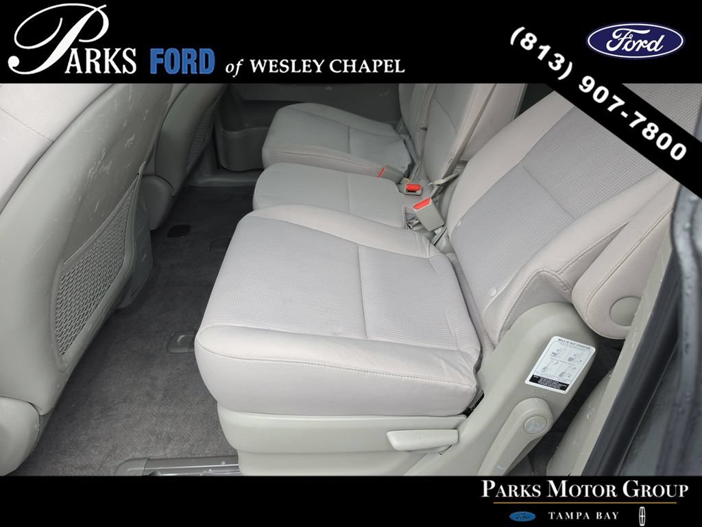 Used 2021 Kia Sedona LX FWD image 15