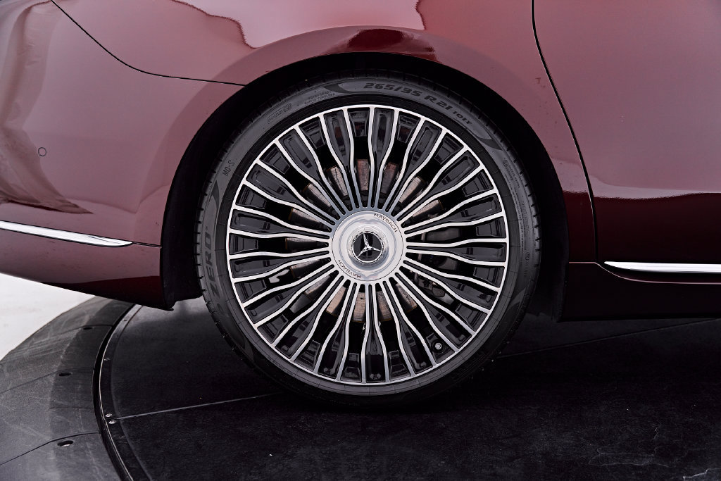 Used 2024 Mercedes-Benz Maybach S 680 4MATIC image 29