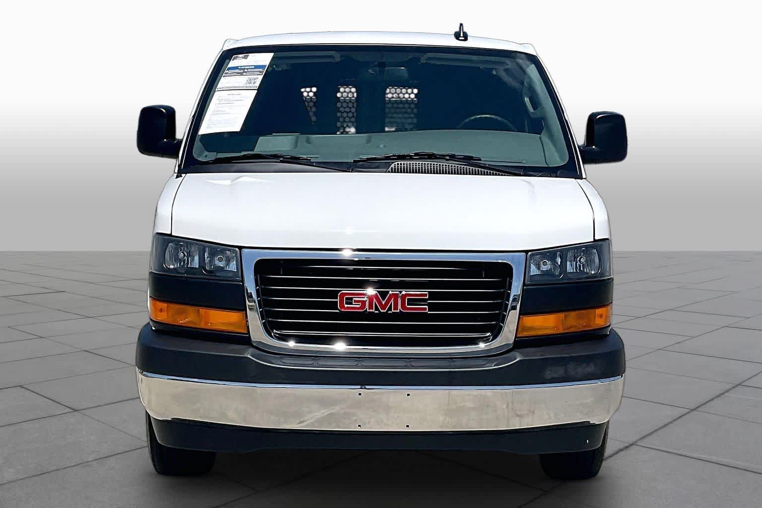 Certified 2025 GMC Savana 2500 w/ Driver Convenience Package RWD image 4