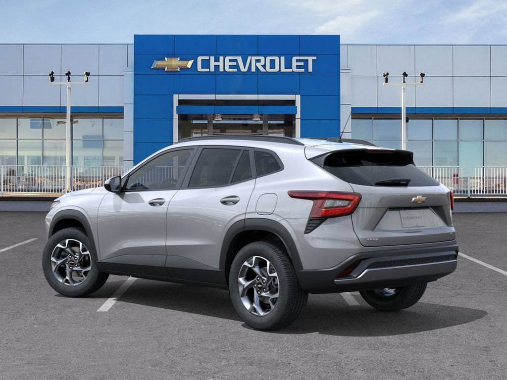 New 2026 Chevrolet Trax LT w/ Driver Confidence Package FWD image 3