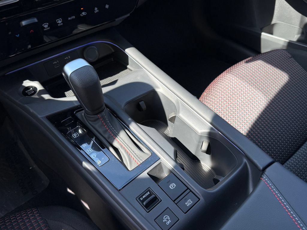 New 2026 Nissan Sentra SR w/ Floor Mat Package FWD image 14