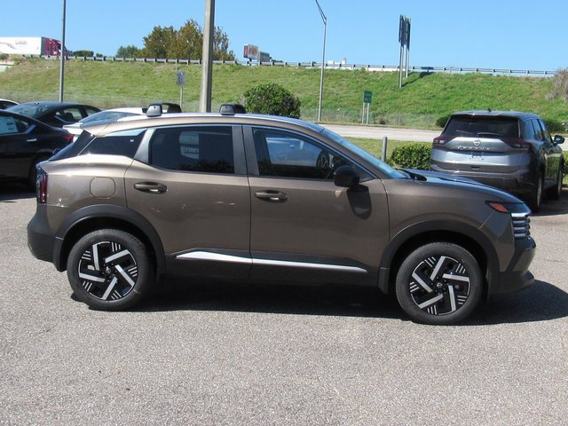 New 2026 Nissan Kicks SV w/ Cold Weather Package image 2