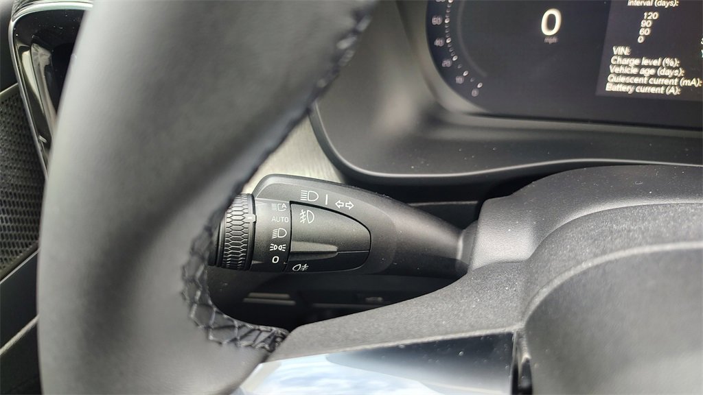 New 2026 Volvo XC40 B5 Ultra w/ Climate Package image 18