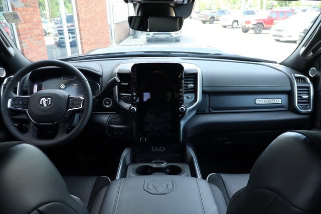 Used 2025 RAM 3500 Laramie AWD/4WD image 52