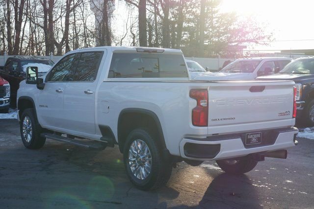 Used 2022 Chevrolet Silverado 3500 High Country w/ Safety Package II image 11