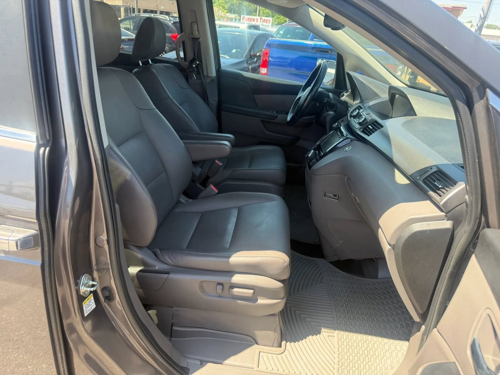 Used 2015 Honda Odyssey EX-L image 13