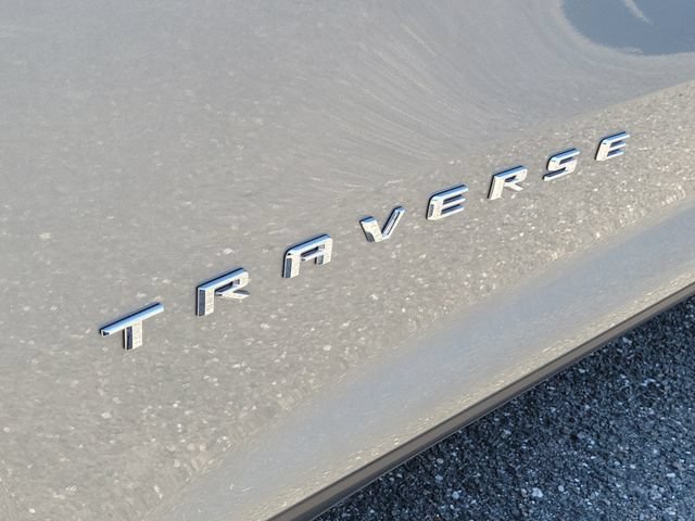 Certified 2026 Chevrolet Traverse LT w/ Sun and Wheel Package FWD image 8