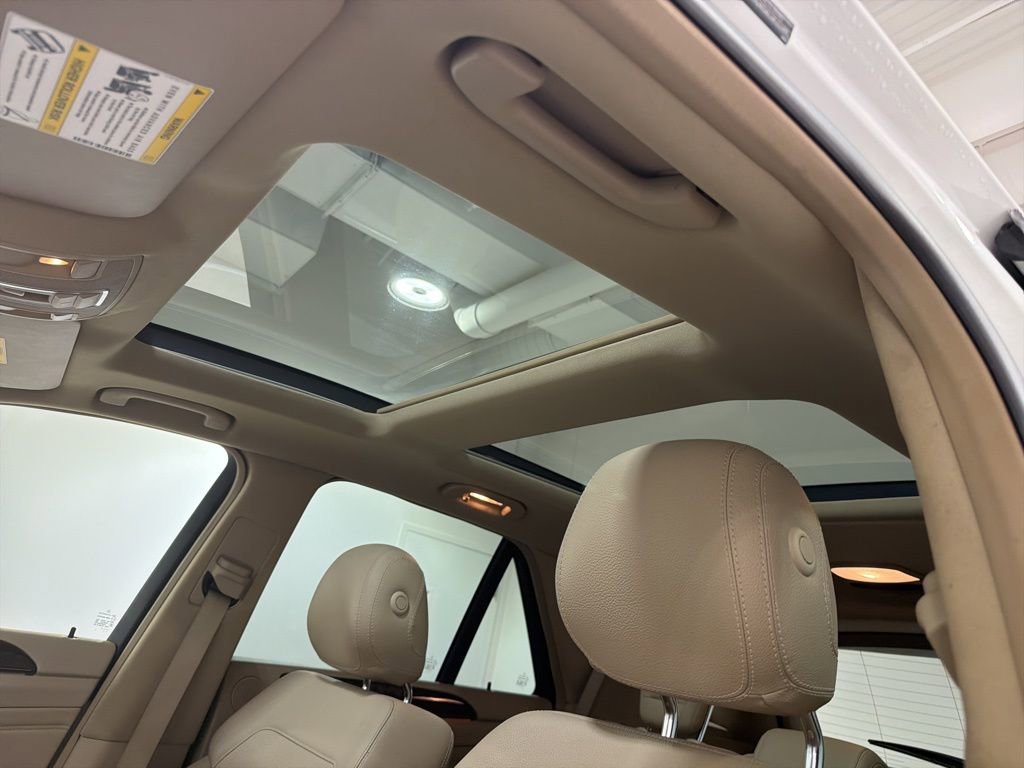 Used 2015 Mercedes-Benz ML 350 4MATIC image 19