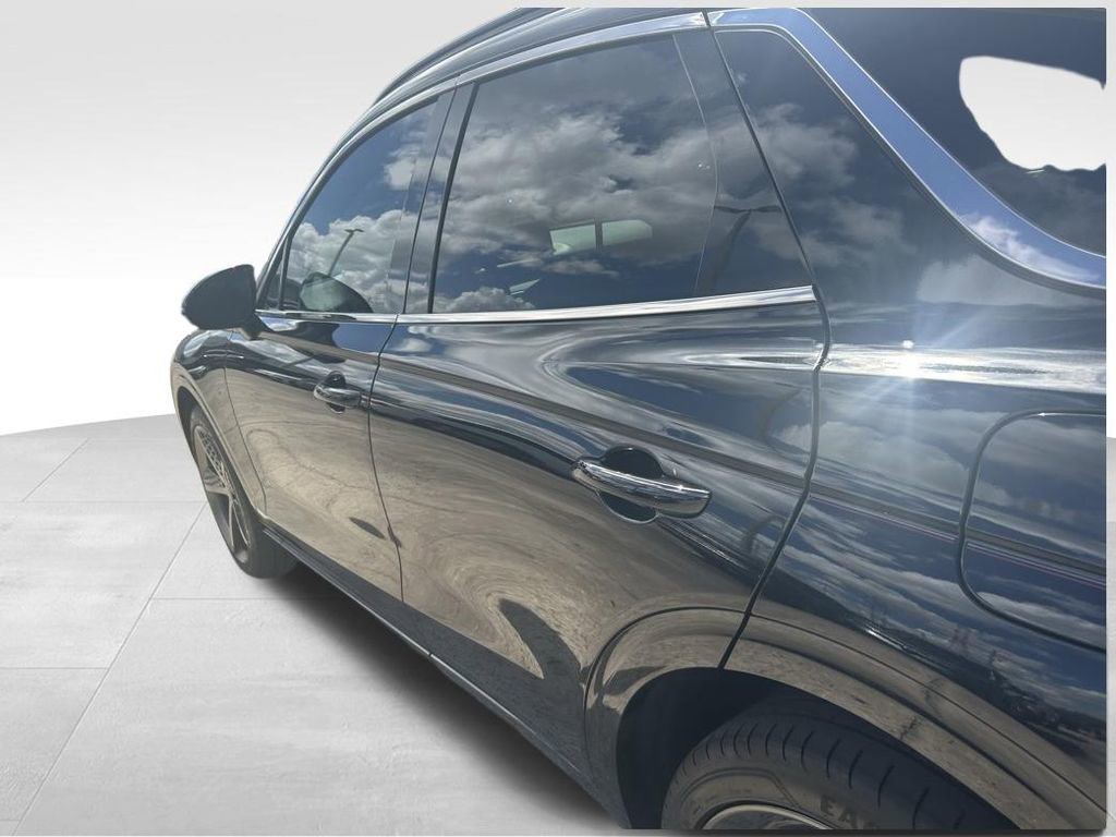 Used 2023 Genesis GV70 2.5T w/ Sport Prestige Package image 28