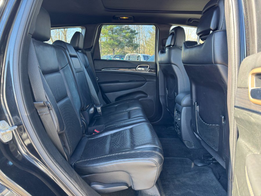 Used 2015 Jeep Grand Cherokee Overland w/ Advanced Technology Group image 18