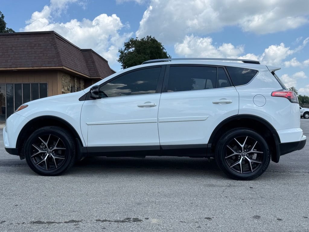 Used 2017 Toyota RAV4 SE FWD image 2