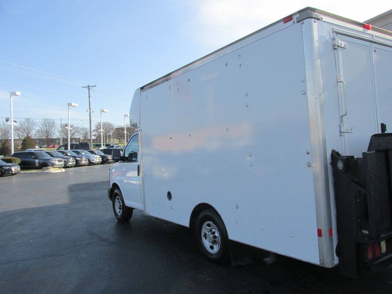 Used 2014 Chevrolet Express 3500 RWD image 36