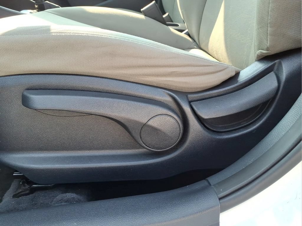 Used 2014 Kia Rio LX FWD image 15
