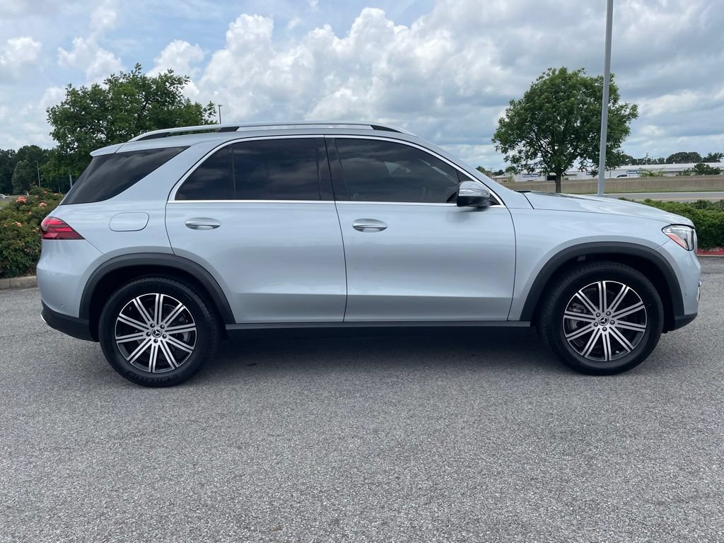 Used 2025 Mercedes-Benz GLE 450 4MATIC w/ Winter Package image 9