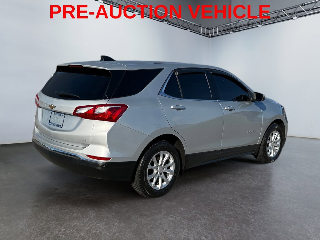 Used 2019 Chevrolet Equinox LT w/ Driver Convenience Package FWD image 3
