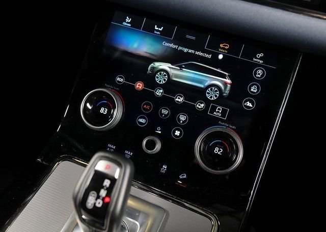 Used 2020 Land Rover Range Rover Evoque R-Dynamic SE image 15