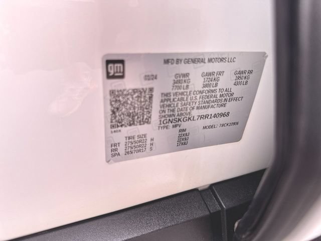 Used 2024 Chevrolet Suburban High Country w/ Advanced Technology Package AWD/4WD image 35