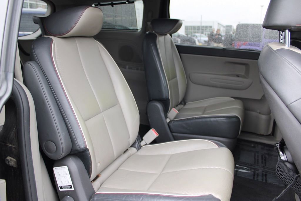 Used 2017 Kia Sedona LX w/ LX Essentials Premium Package image 22