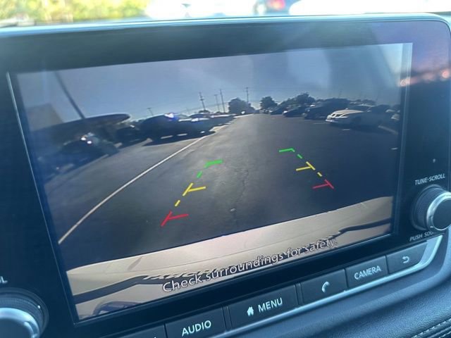 Used 2024 Nissan Rogue SV image 33