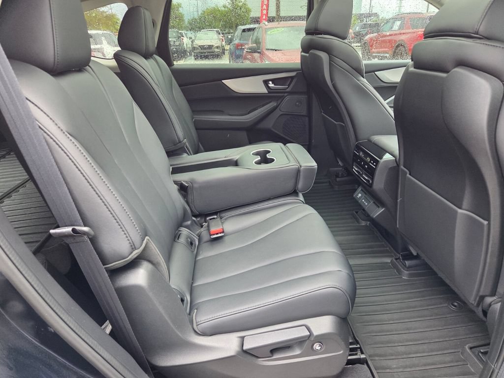 Used 2025 Acura MDX FWD image 14