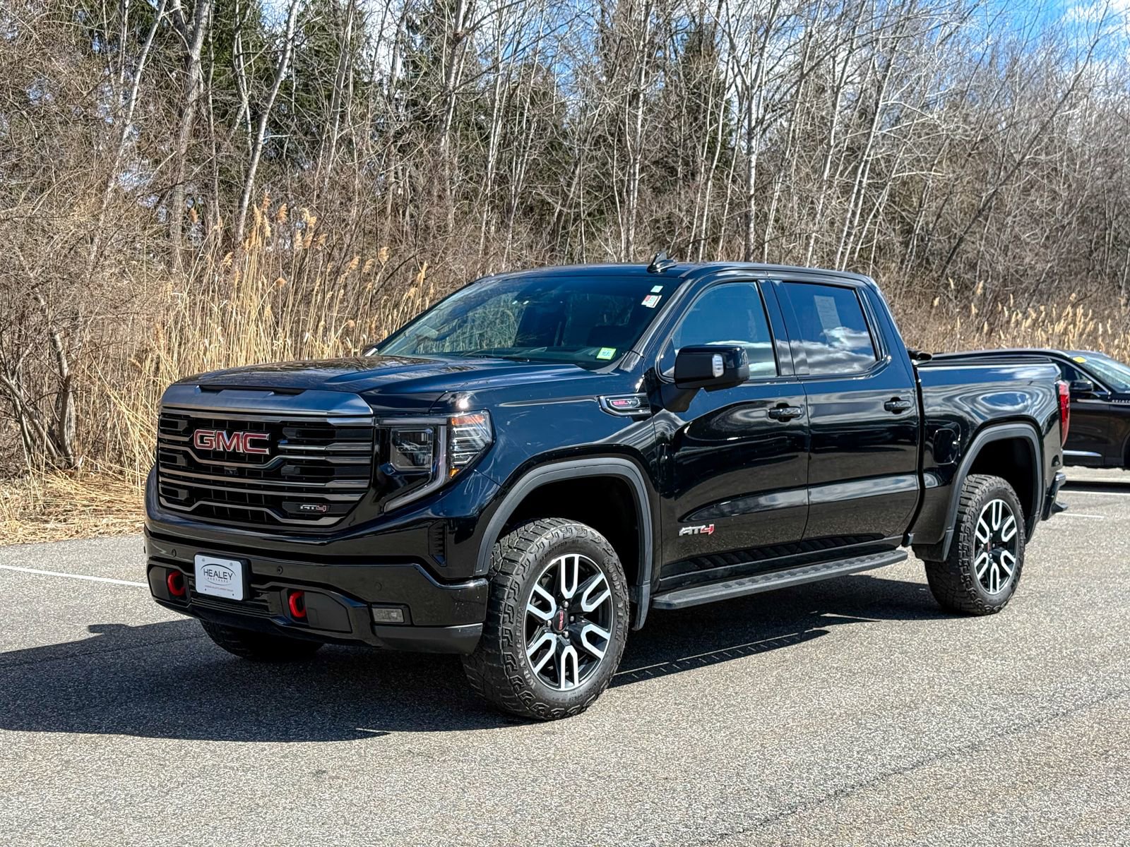 Used 2024 GMC Sierra 1500 AT4 w/ Technology Package image 3