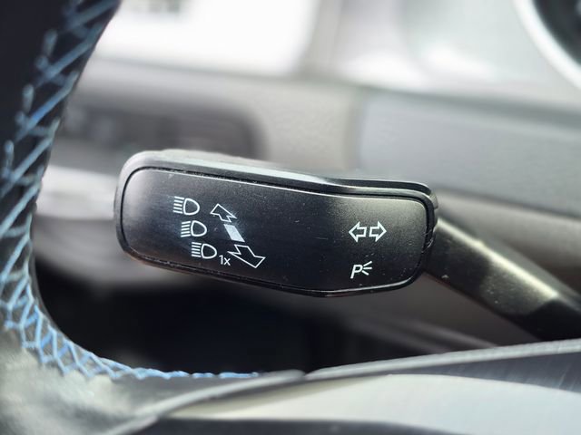 Used 2016 Volkswagen e-Golf SEL Premium image 38