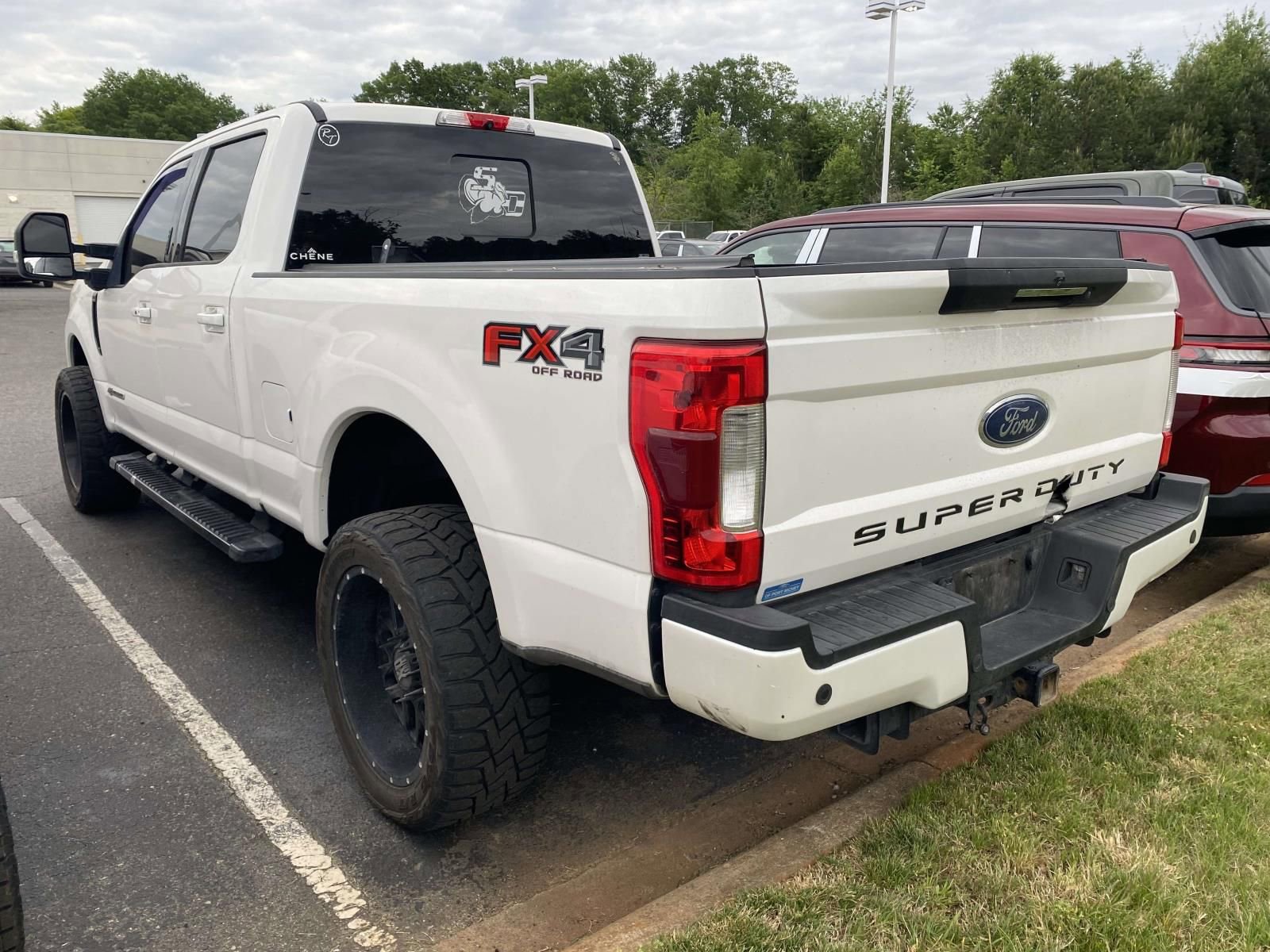 Used 2019 Ford F250 Lariat w/ Lariat Ultimate Package AWD/4WD image 6