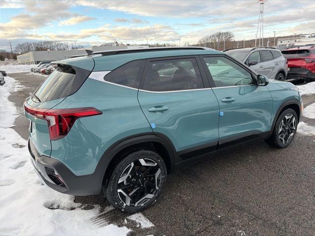 New 2026 Kia Seltos SX w/ SX Sunroof Package image 3