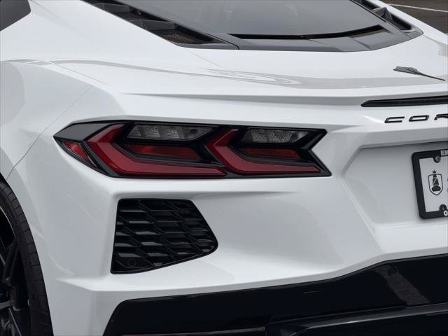 Used 2020 Chevrolet Corvette Stingray Premium Cpe w/ 3LT Preferred Equipment Group RWD image 13