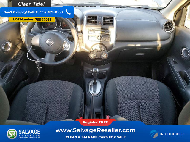 Used 2014 Nissan Versa SV FWD image 11
