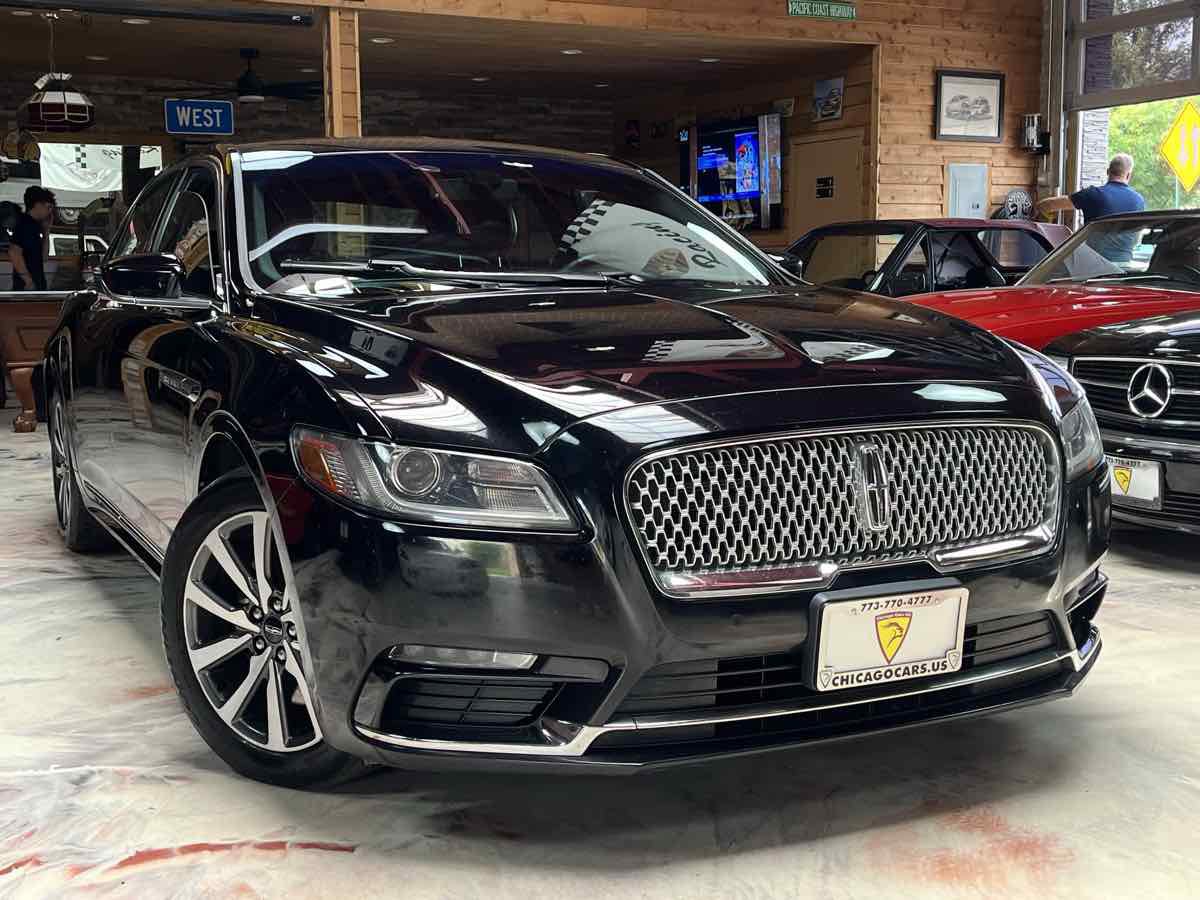 Used 2018 Lincoln Continental Premiere AWD/4WD image 4