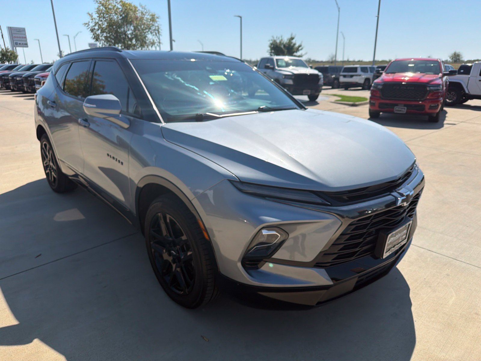 Used 2023 Chevrolet Blazer RS w/ Driver Confidence II Package FWD image 7