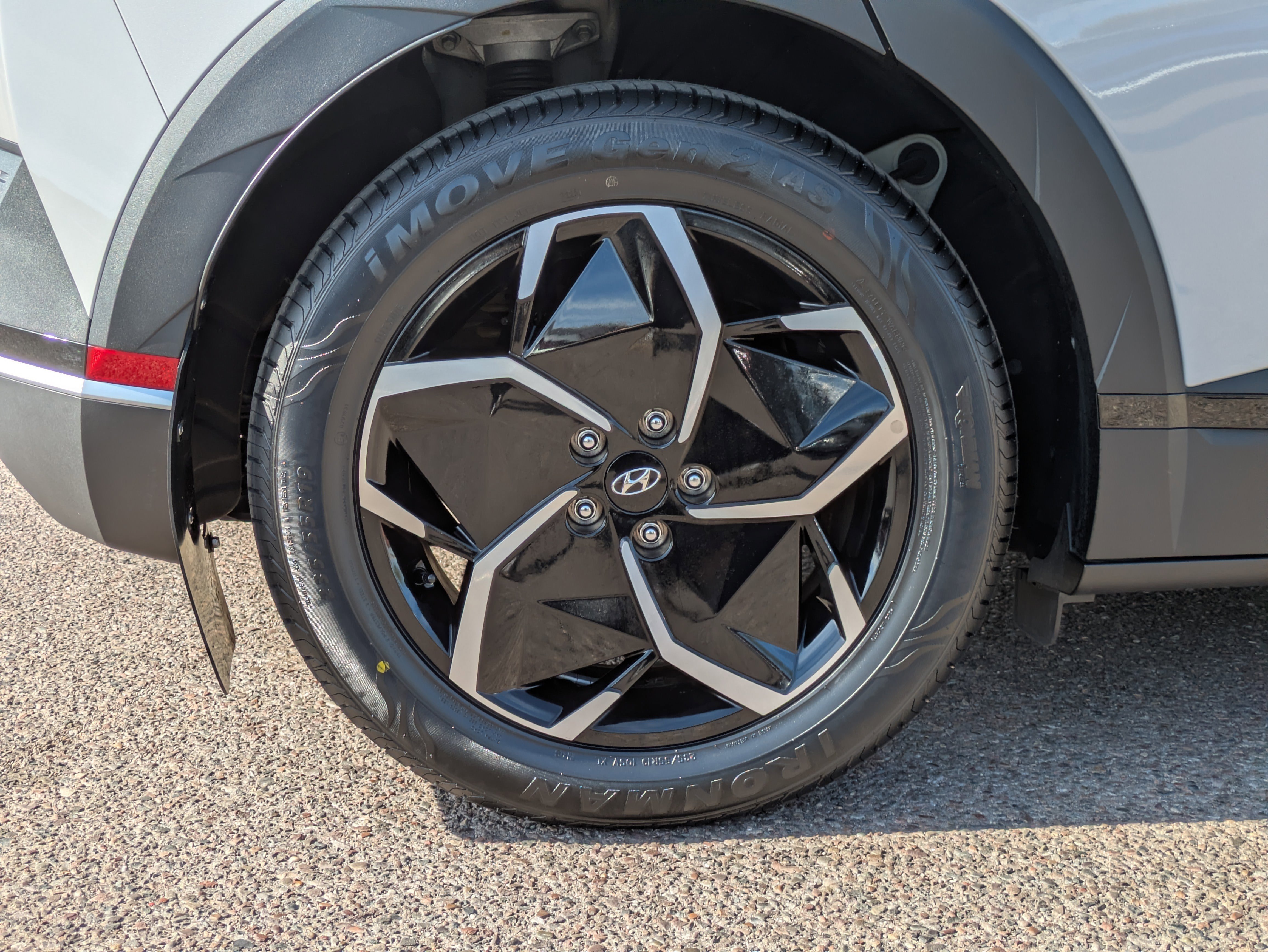 Certified 2023 Hyundai Ioniq 5 SE image 9