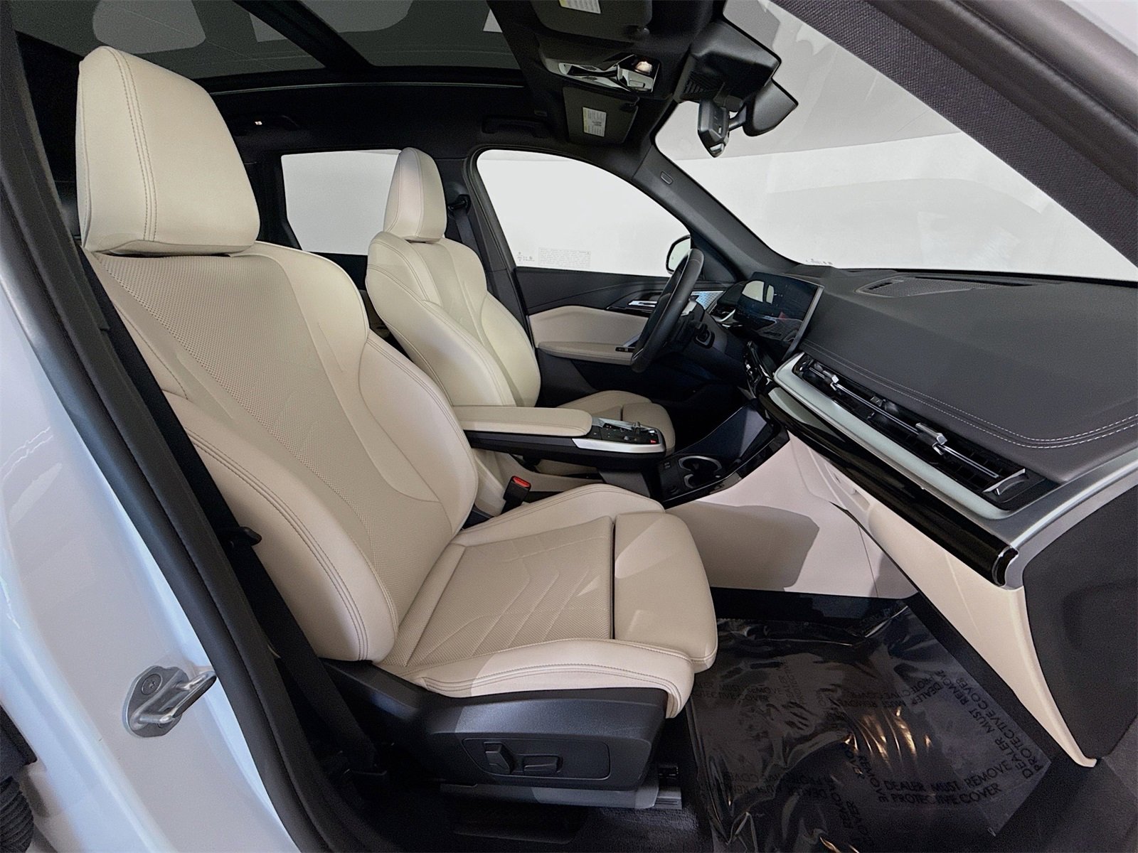 Used 2025 BMW X1 xDrive28i w/ Technology Package image 29