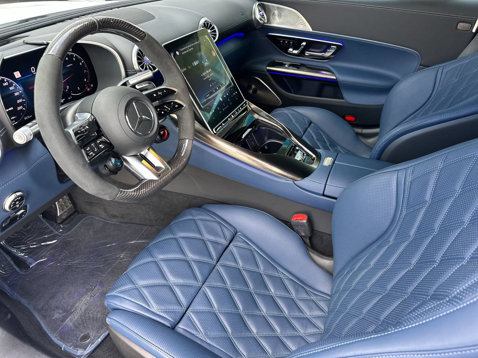 Used 2026 Mercedes-Benz SL 63 AMG 4MATIC image 12