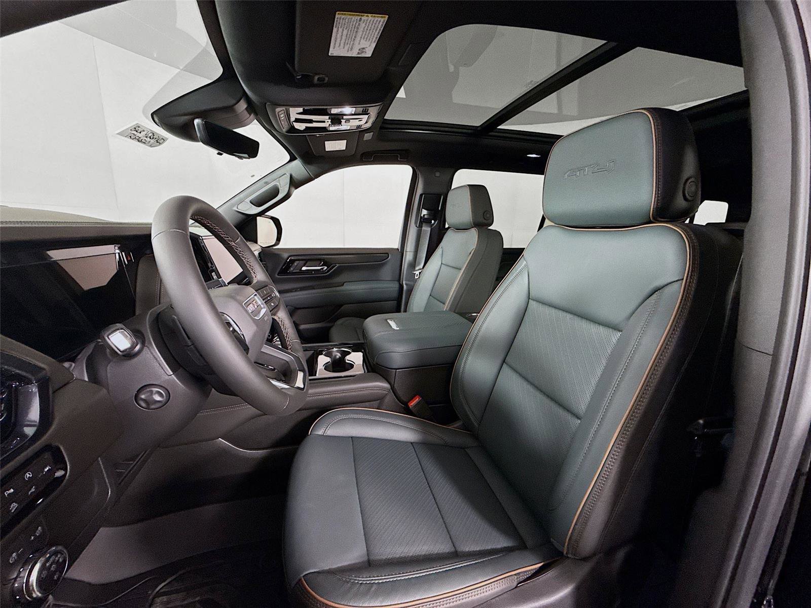 New 2026 GMC Yukon XL AT4 w/ AT4 Premium Package AWD/4WD image 16