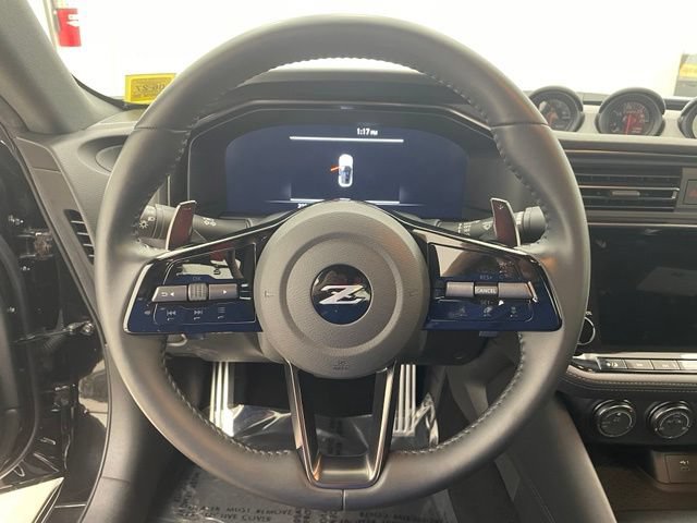 Used 2023 Nissan Z w/ Floor Mat Package (L93) RWD image 15