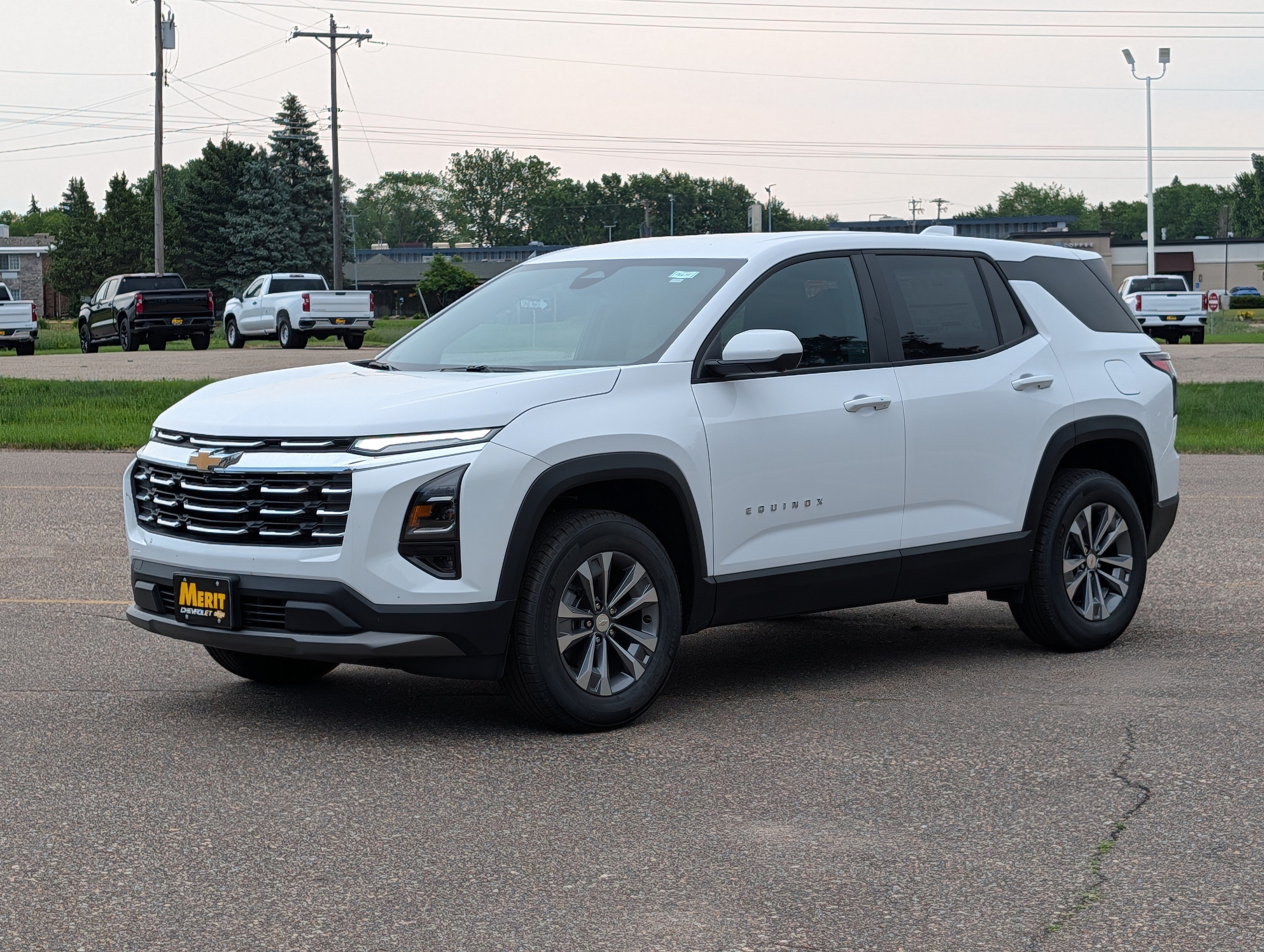 New 2026 Chevrolet Equinox LT w/ Convenience Package II AWD/4WD image 6