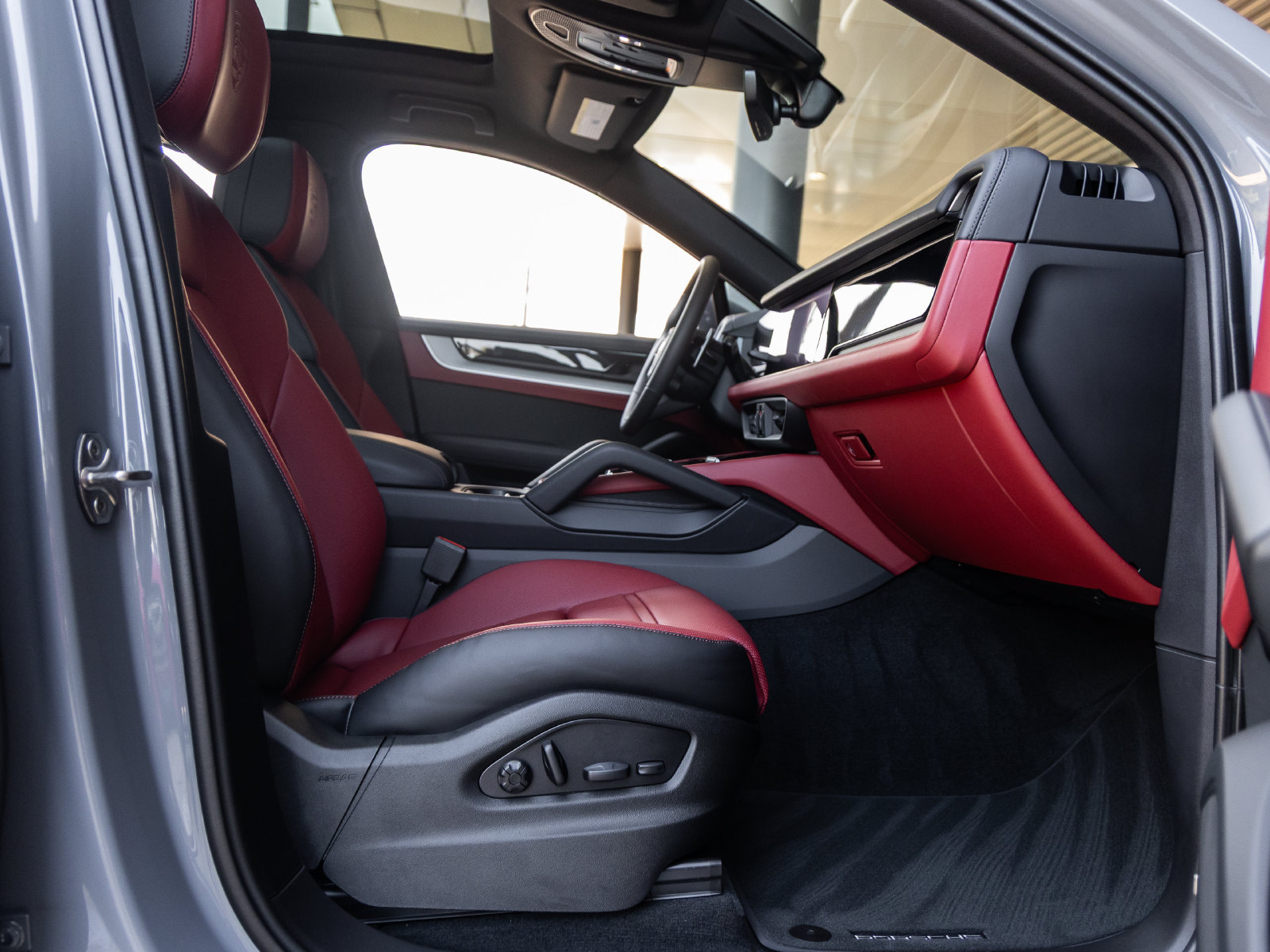 New 2026 Porsche Cayenne S AWD/4WD image 49