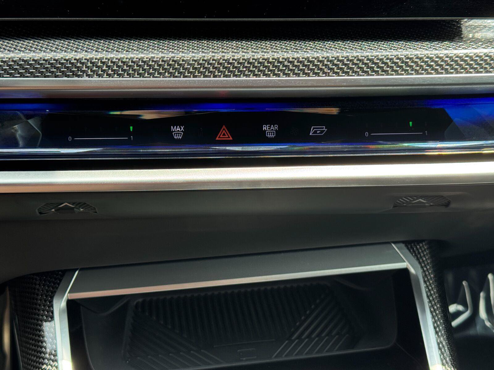 Used 2024 BMW i7 eDrive50 w/ M Sport Package RWD image 36