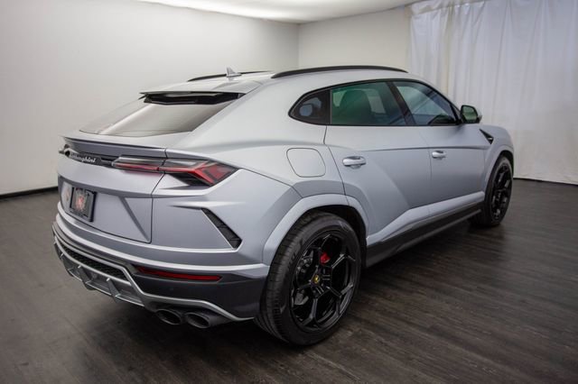 Used 2022 Lamborghini Urus image 10