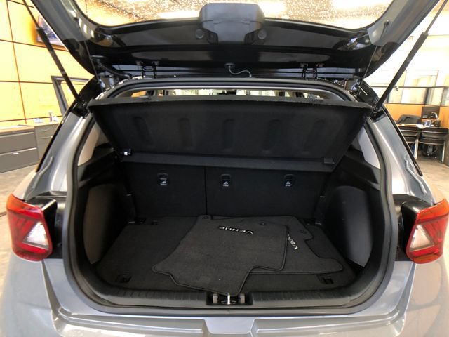 Used 2022 Hyundai Venue Limited w/ Cargo Package FWD image 21